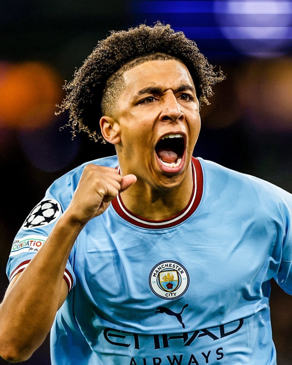 欧冠倒计时，上海久事今晨迎来里程碑，细节引发关注，媒体盛赞，医务组通报恢复的简单介绍